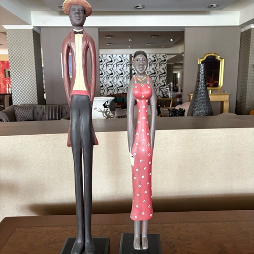 Set of decorative wooden couple figures new, 2 pieces