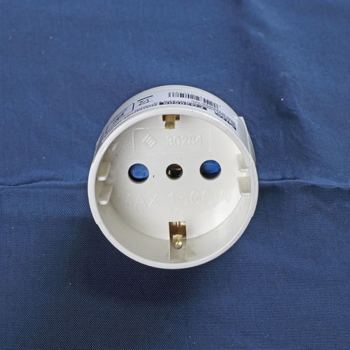 Old type plug adapter to Schuko new