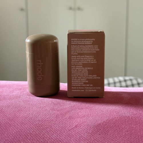 Rhode Pocket Blush Piggy new unused