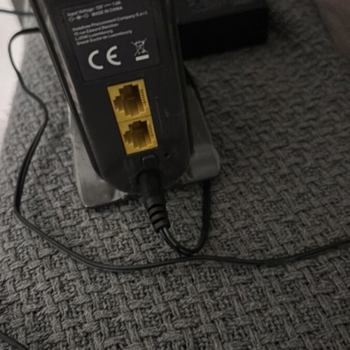 Vodafone Wi-Fi 6 Extender like new, fully functional