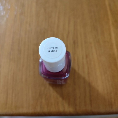 Essie 568 Drive In & Dine nail polish new