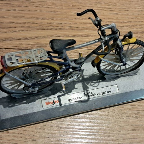 Fantastic miniature like new