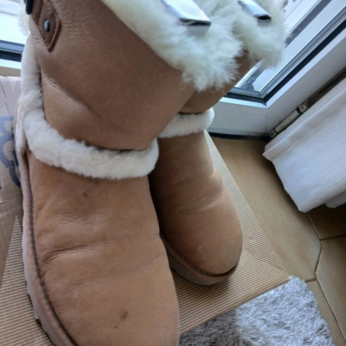 Ugg boots authentic used, size 39
