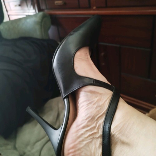 Black sandal like new, size 38, 10cm heel