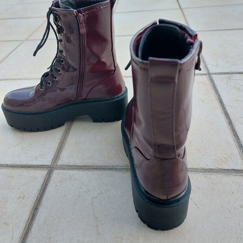 Ankle boots like new, 2 pairs, size 39, gold and burgundy