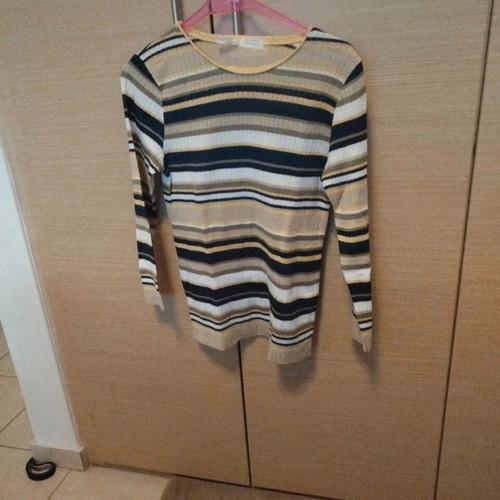 Haus Nikolaus women's sweater like new, black and beige, size M