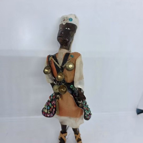 Figurine