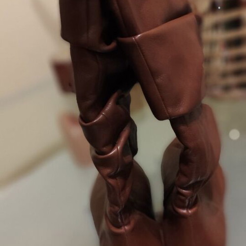 Brown boots used, size 40, with gathers and low heel