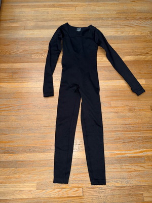 Ολόσωμη μαύρη φόρμα μεταχειρισμένη μέγεθος small