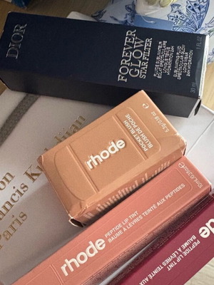 Rare Beauty, Rhode, Dior cosmetics set new with box