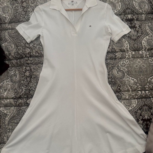 Tommy Hilfiger dress white, like new, size XS fitting small