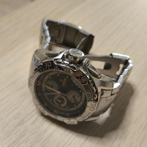Festina F16297 chronograph watch like new, silver stainless steel bracelet