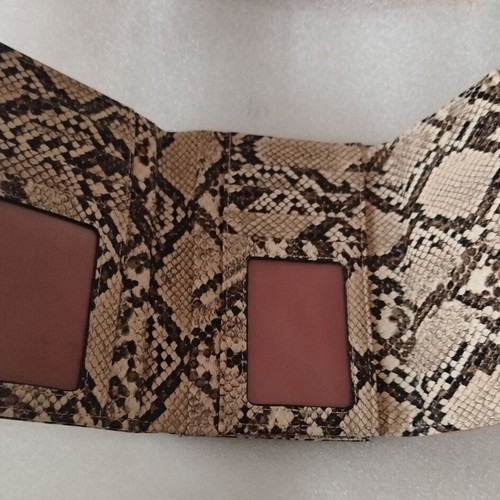 Wallet new with many compartments