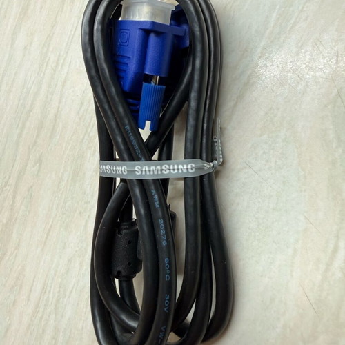 VGA cable like new male to male for analog video signal