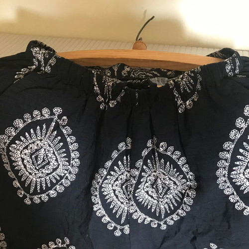 Celestino viscose pants S/M, new, black and white
