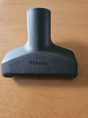 Miele εξαρτήματα μεταχειρισμένα, το ένα σχεδόν καινούργιο, το άλλο με σημάδια