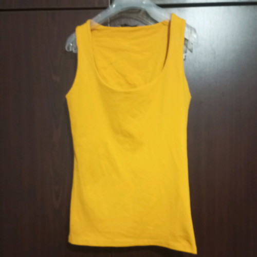 Zara sleeveless shirt used, size small