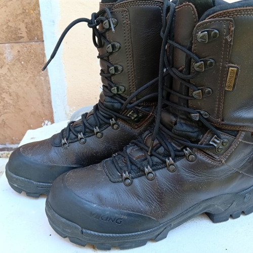 Hunting - mountaineering Boots + gift