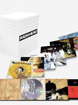 Radiohead box set collectible, like new, 7 CD rock