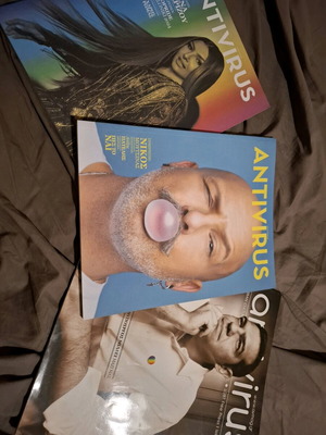 Antivirus magazine pack of 3 like new