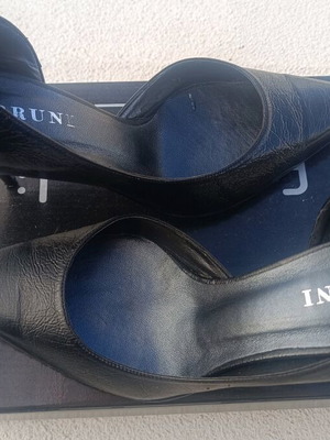 Γόβες Bruni δερμάτινες μαύρες σαν καινούργιες, νούμερο 40