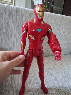 Iron Man figure like new