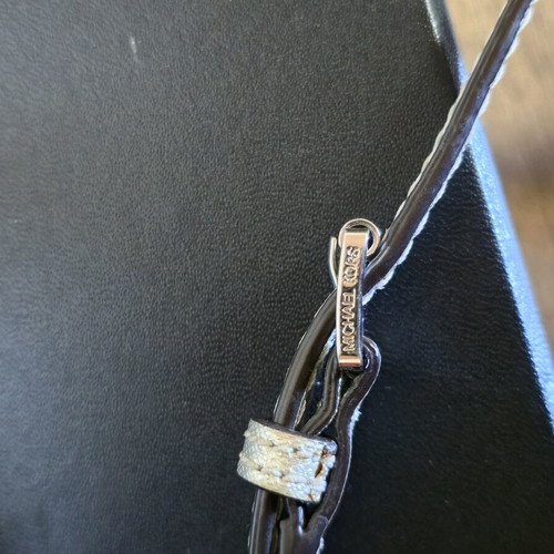 Michael Kors crossbody bag like new, silver leather