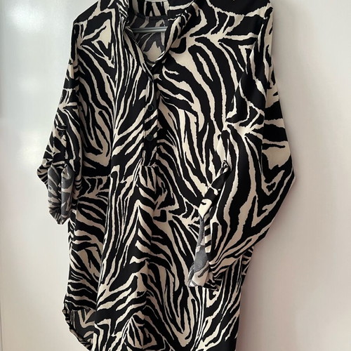 Shirt onesize like new