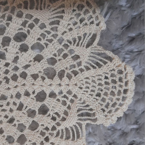 Set of 3 handmade placemats like new, ecru-beige