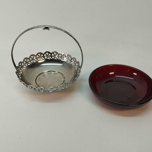 Vintage bowl from England used, red glass with aluminum base 12x12