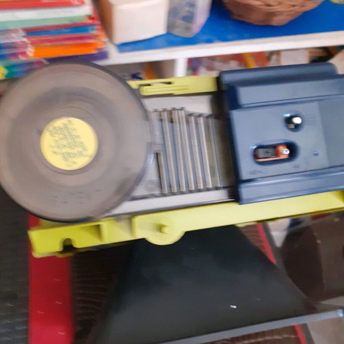 Projector and viewer like new with battery or power supply