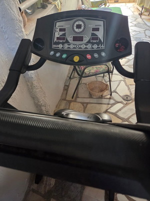 Stealth treadmill like new, barely used
