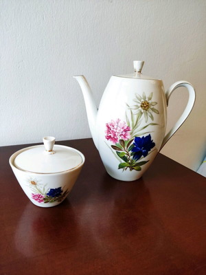Seltmann Weiden Bavaria Isolde coffee pot with sugar bowl used