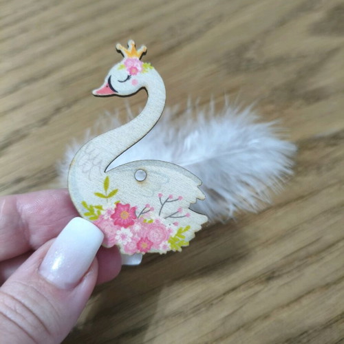 Wooden Swan with Hole 6cm new