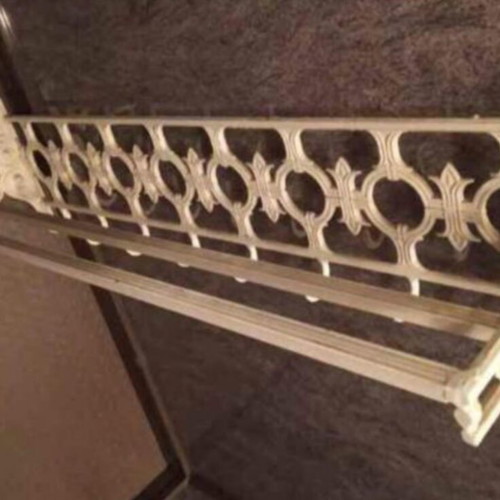 Metal coat rack like new, vintage style with 8 hooks
