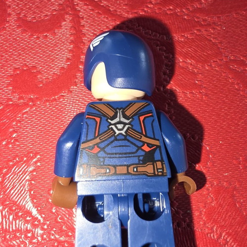 LEGO Marvel Super Heroes Age of Ultron Black Widow & Captain America Motorcycles set