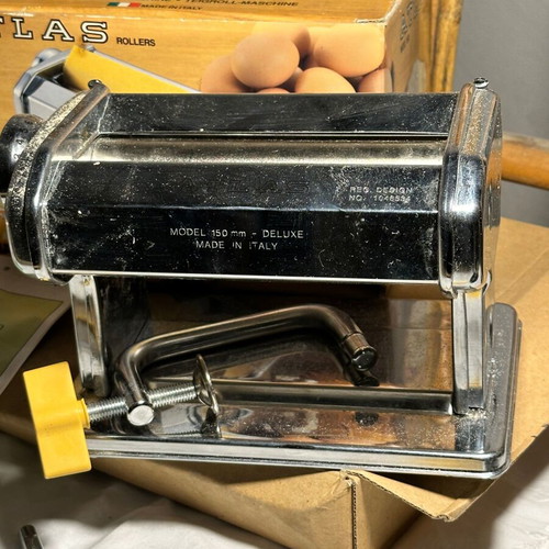 Marcato Atlas 150 dough machine like new, professional quality