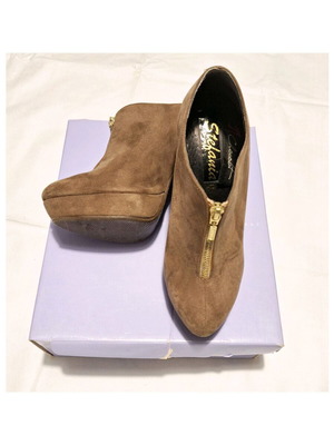 Stefania ankle boots used with 2.5cm platform and 12cm heel