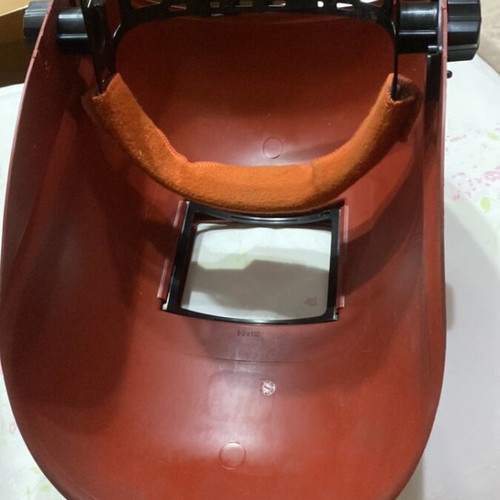 Welding mask used with 3 clear and 2 black lenses