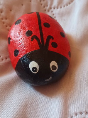 Ladybug hand-painted on pebble new decorative item