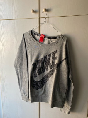 Nike sweatshirt gray medium like new