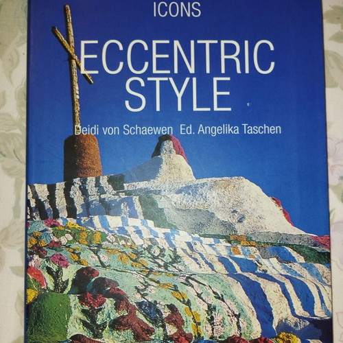 Eccentric Style book like new, English edition