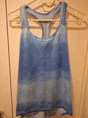 Nike gym shirt like new, blue, size M