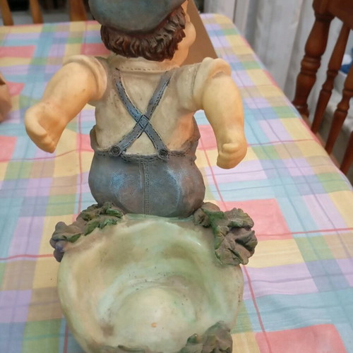 Vintage bottle holder like new
