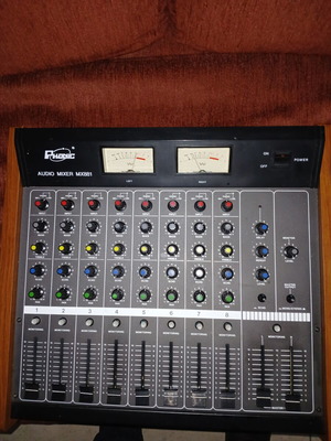 Phonic MX881 mixer used with echo, bass, treble on each channel except N3