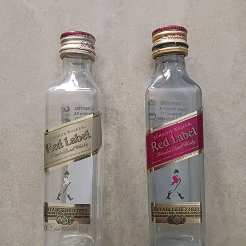Empty drink miniatures made of PVC used, set of two