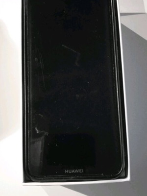 Huawei Y6 σαν καινούργιο με 2GB μνήμη και 32GB αποθηκευτικό χώρο