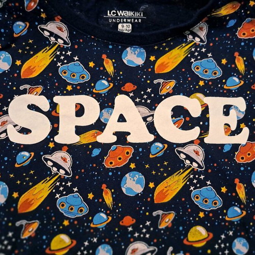 Lc Waikiki boys' space-themed pajamas 9-10 years like new