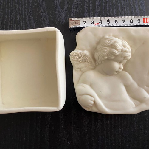 Porcelain box with angel relief new