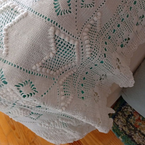 Handmade vintage crochet blanket like new, oversized double, cotton